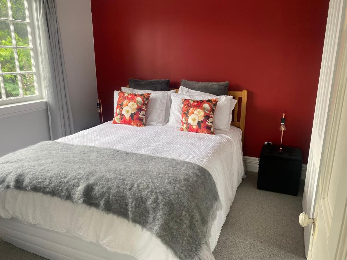 Prodigal Daughter Gourmet Lodge Martinborough Extérieur photo