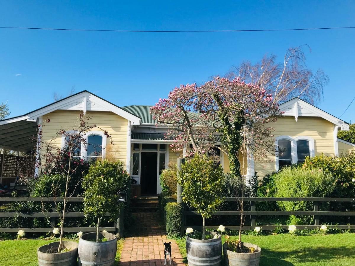 Prodigal Daughter Gourmet Lodge Martinborough Extérieur photo