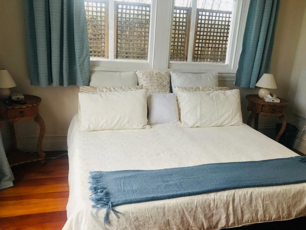 Prodigal Daughter Gourmet Lodge Martinborough Extérieur photo